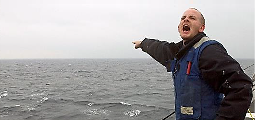 Voz de alarma: Hombre al Agua!