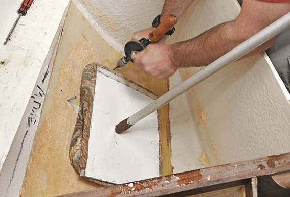 Parche atornillado sobre el casco