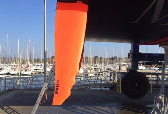 Pala de timón golpeada