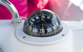 El Compas Magnético