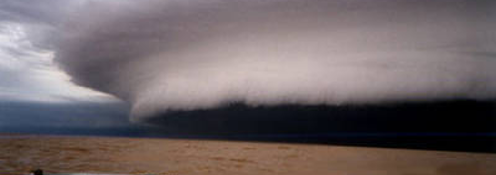 Roll de Cumulonimbos en el Río de la Plata