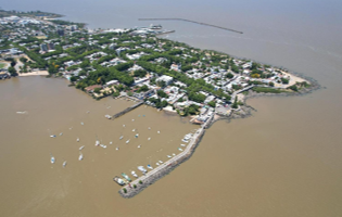 San Isidro, AR - Colonia del Sacramento, UY